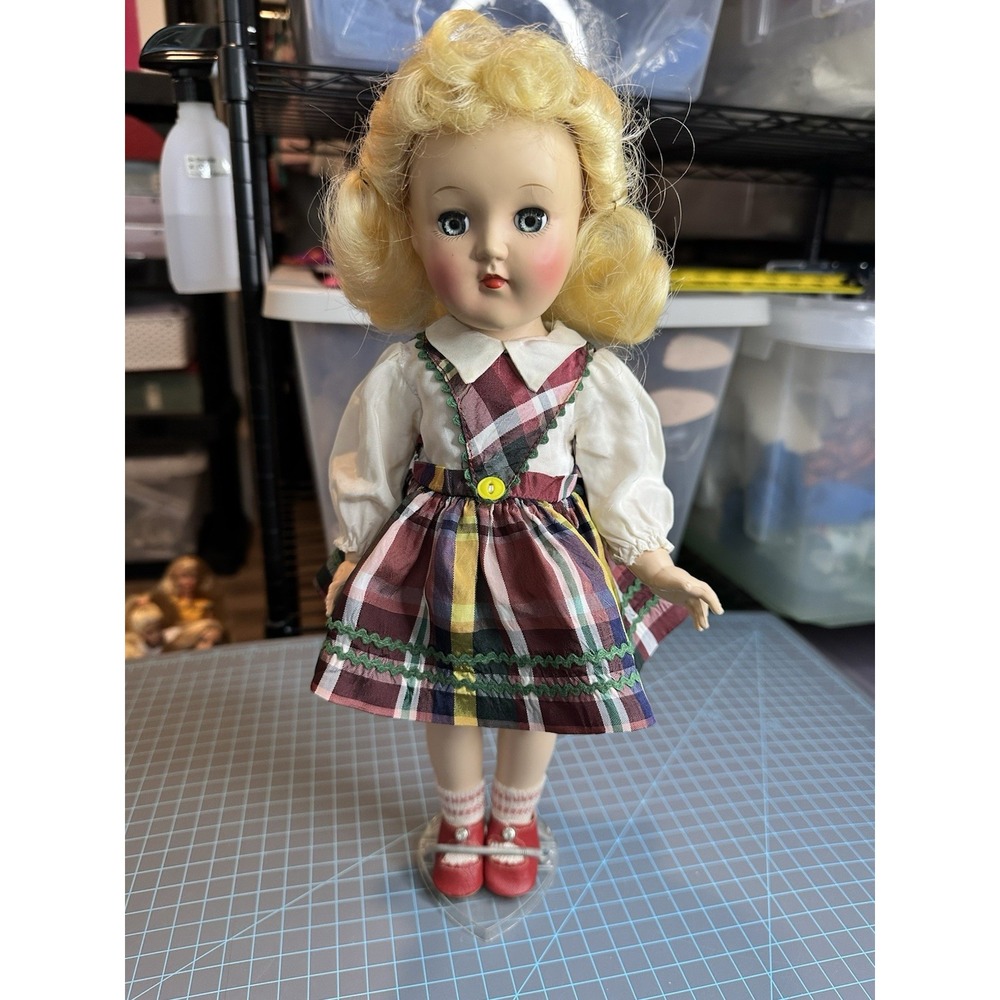 VINTAGE 14" IDEAL TONI DOLL P - 90/ HARD PLASTIC,JOINTED /MADE IN THE USA